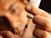 insulin-needle.gif?strip=all